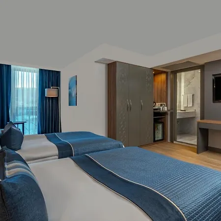 Hotel Wyndham Thermal & 5*